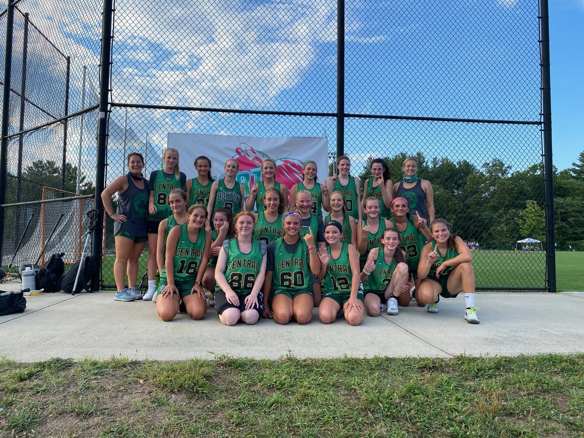 CappyLXC's tweet photo. So proud of our LXC Central crew, winning their 1st ship 🤩☘️🏆 we are so grateful to be a part of the @LXCGirls family 💚🖤 extra sweet having my ✌🏼nieces on the field!! https://t.co/VSJ8Vp515G