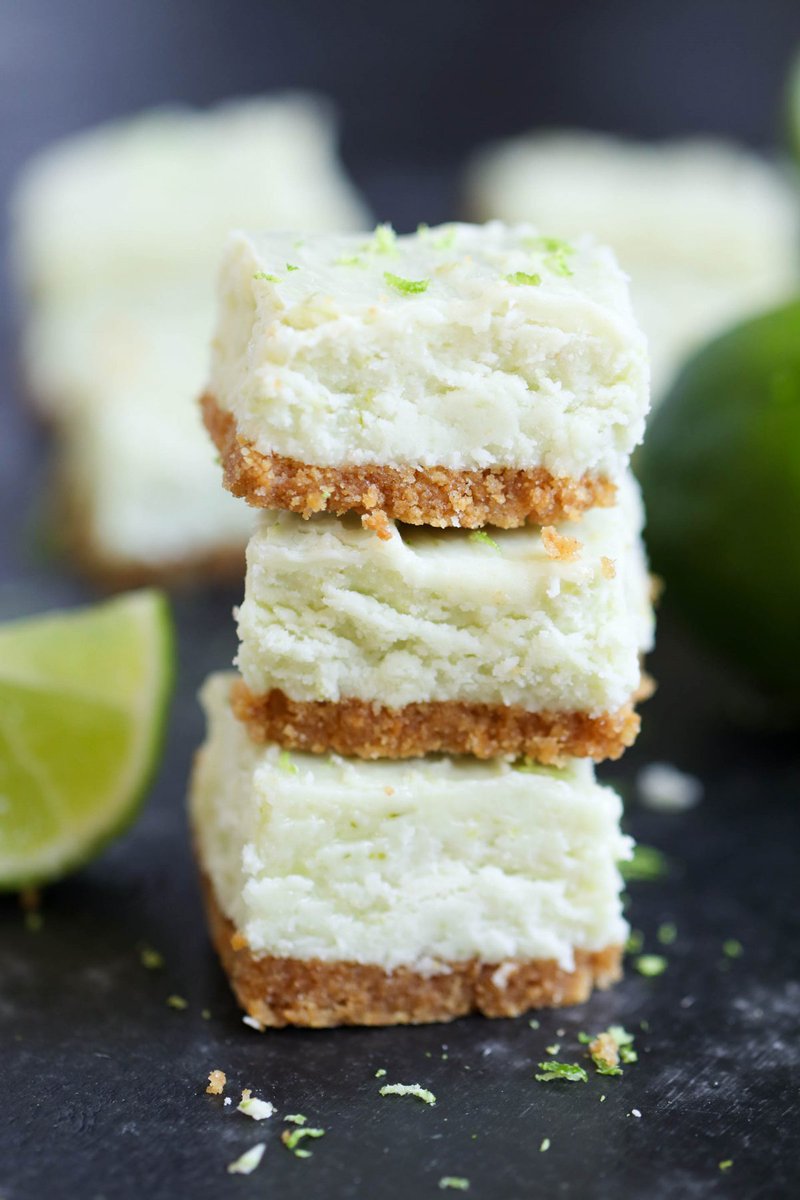 SixSistersStuff's tweet photo. If you love key lime pie, you'll love this fudge. A delicious homemade graham cracker crust topped with tangy but sweet key lime fudge.
https://t.co/8ISu4e1v7h #sixsistersstuff #keylime #fudge #easyfudge https://t.co/AsWrCrBSBF