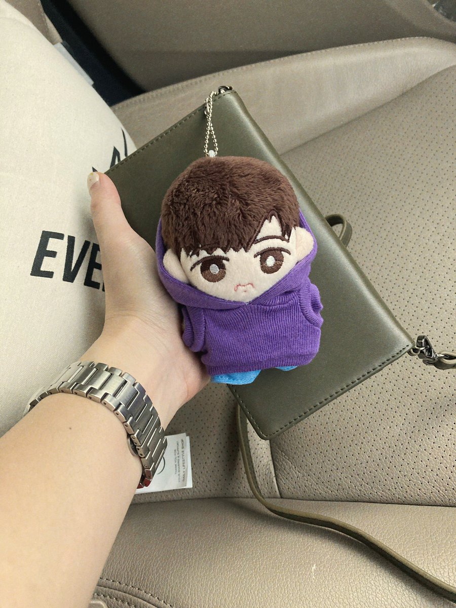 nerdybin's tweet photo. พาไปทำงานด้วยเกือบทุกวัน...เดี๋ยวคูมจะพาไปเข้าเนิสเซอรี่นะคับ ไม่มีเวลาดูแลเลย 🍼🎒#nerdybabybin #nerdybin https://t.co/b4s91UAFqx