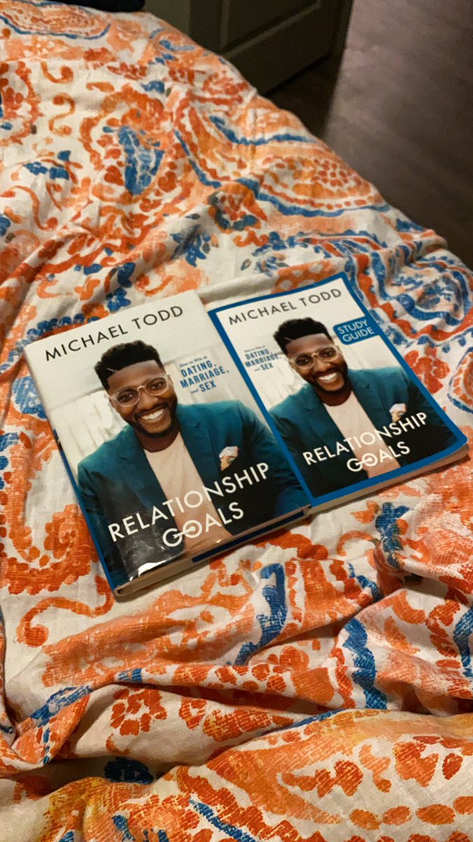 DMChambers17's tweet photo. This book by @iammiketodd is a must have!! I haven’t met one person who isn’t uplifted, encouraged, and determined to be a better version of them after reading this. #relationshipgoalsRELOADED https://t.co/YlVJlLfhei