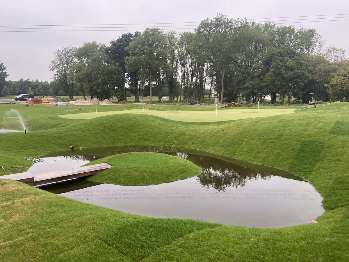 SWGreensUK's tweet photo. Water feature and chipping pod working a treat ! #swgsignature #bestinclass https://t.co/PHFhmhtLe8