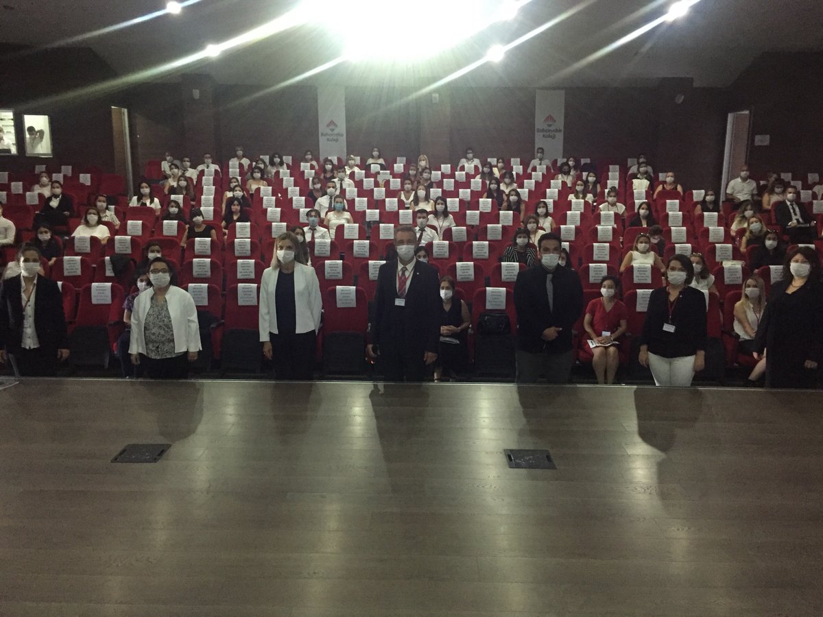 Bahçeşehir Koleji Ümraniye Kampüsümüzün kıymetli varlıkları öğretmenlerimizle bugün okulumuzda biraraya geldik.Güçlü bir ekip ile yeni dönemi hep birlikte karşılıyoruz. #bizhazırız 
#bahçeşehirkoleji 
#birliktebaşaracağız