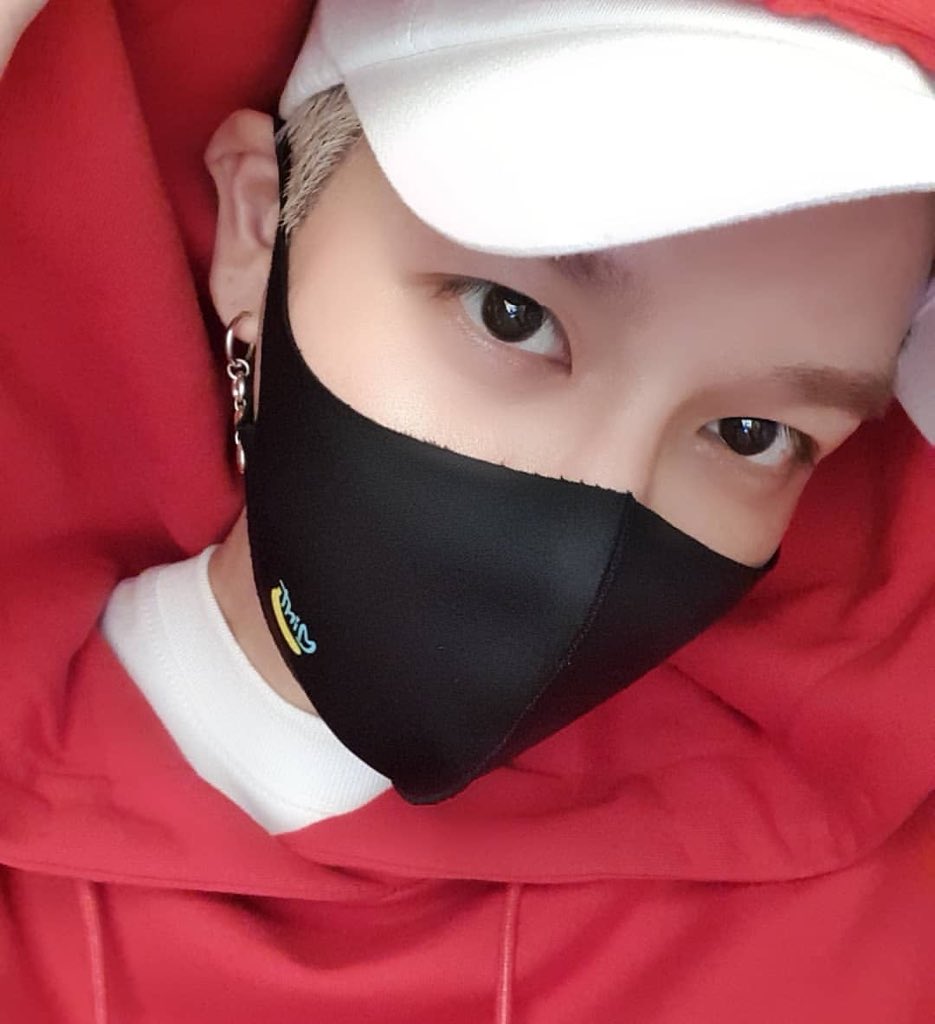 PostieToHoony's tweet photo. #강성훈 【200810 ins】

선물감사해요!
#광고 #민트바나나 #패션마스트

Thanks for the gift!
#Advertisement #MintBanana #FashionMaster https://t.co/We9E3iSnW1