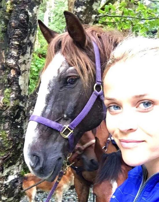 Carrie Underwood and Reese Witherspoon as each other, a thread: