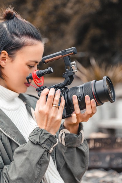 Yodobashi_X's tweet image. 【ヨドバシ x ビデオマイク】

映像は一級品、でも音声が雑音だらけ…💧

カメラの内蔵マイクで満足できない方に☝️#ロード の超小型オンカメラマイク「#VideoMicro」がおすすめです⇒bit.ly/33F3BvX

プラグインパワー駆動で電池不要👌
必要なアクセサリーを同梱したエントリーモデルです✨
