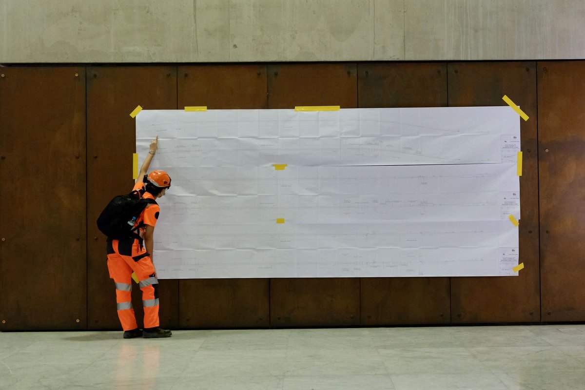 #EOLE Déjà 27 jours de 3x8, encore 20 pour les👷🏿‍♀️et👷‍♂️ <a href="/itif_travaux/">1Afer2rail</a> qui restent engagés😅💪
 ✅3 briefing sécu/24h
✅bétonnages terminés: +500m3 coulés depuis le début !
🚧HSL: repose des 4 voies en cours à quai
🚧Magenta: remise en LRS (longs rails soudés) 
📸3+4 @ValerieRobin75