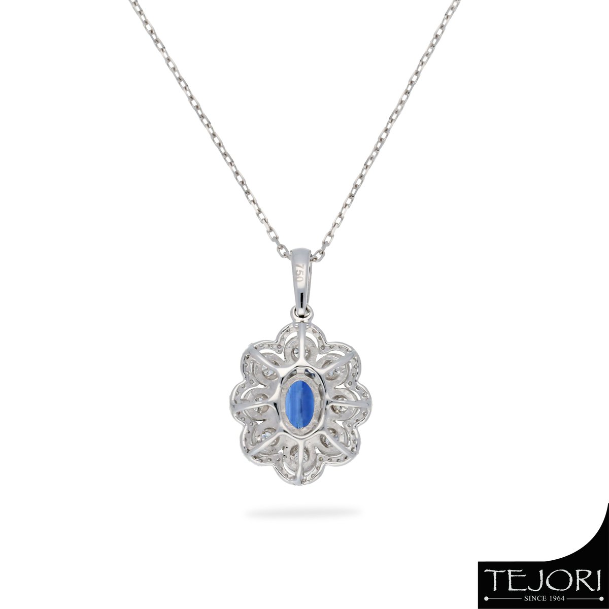 0.74ct blue sapphire pendant with 0.25ct diamonds, available at our store's, visit us or DM for more details and pictures
#pendant #sapphirependant #diamondpendant #jewelry #gold #uae #shopping #bluesapphire #fashion #UK #jewellery #ksa #wedding #Europe #wedding #luxury #dubai