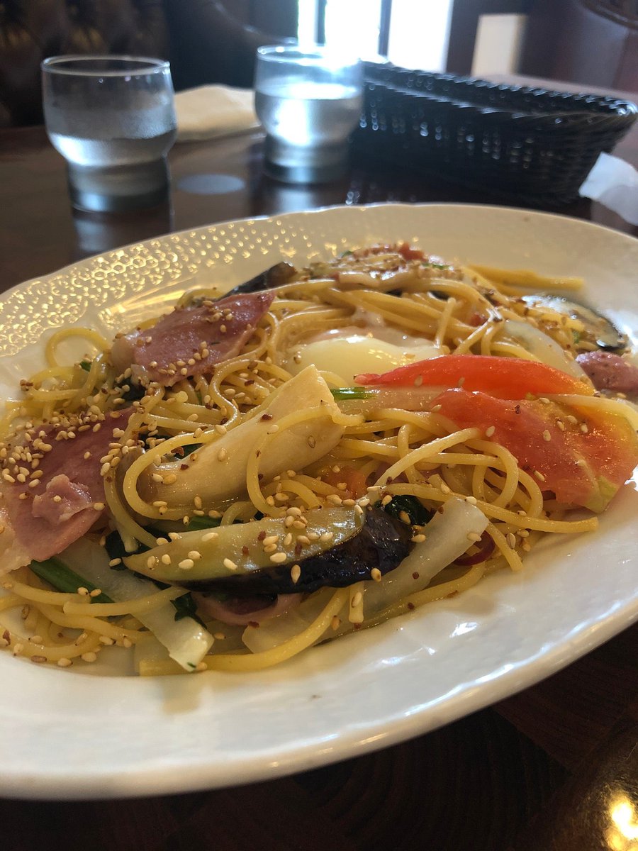 hirohi3's tweet photo. I'm at 星乃珈琲店 in 練馬区, 東京都 https://t.co/sf7BBehX60 https://t.co/vy5mrL7dLS