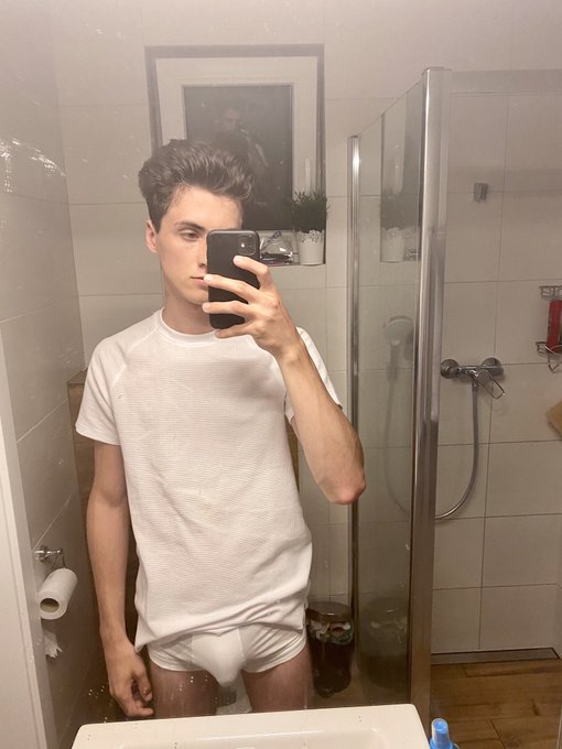 1 pic. ???

#gay #gaytwink #gayteen #gayxxx #gaydelicious #gayguy #gayhot #gaylokal #Gayx #gaytwinks