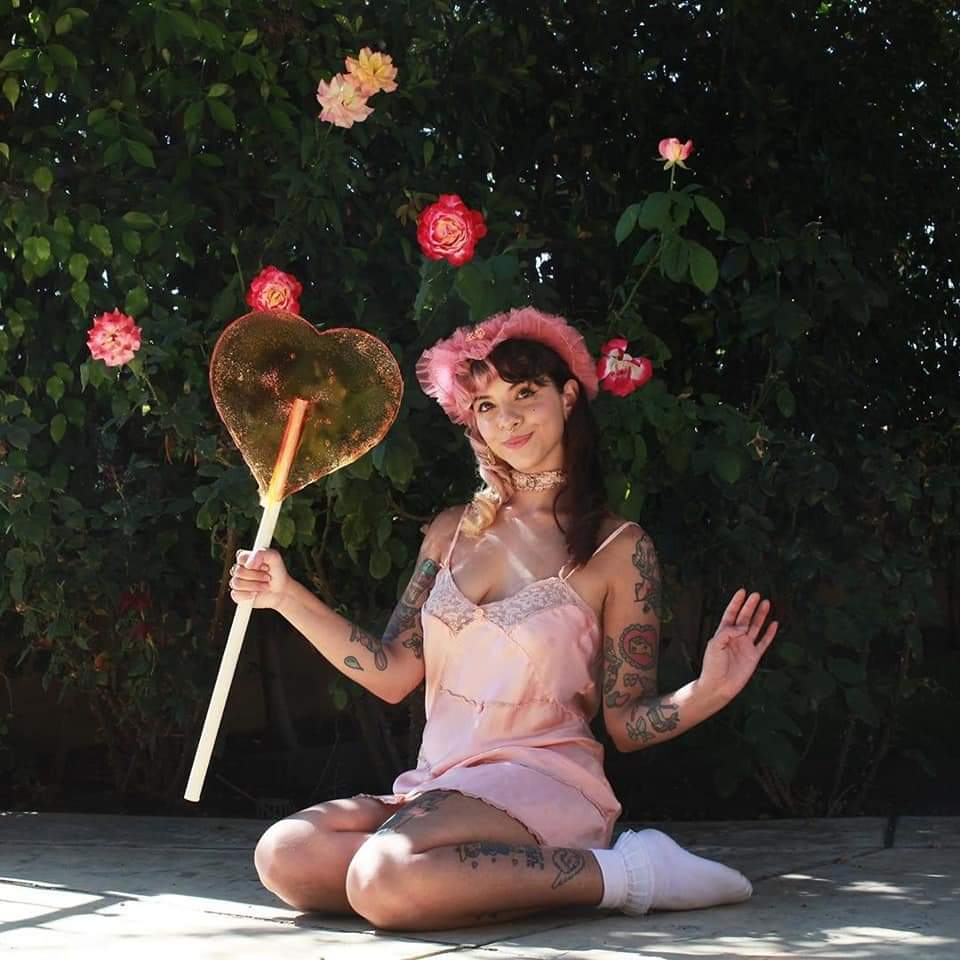 teamoashlynx's tweet photo. Weeey pensé que la tendencia de Melanie era por mi diosa Melanie Martínez 👑💞
By the way #streamk12 #streamplaydate https://t.co/zhDISEkAuq