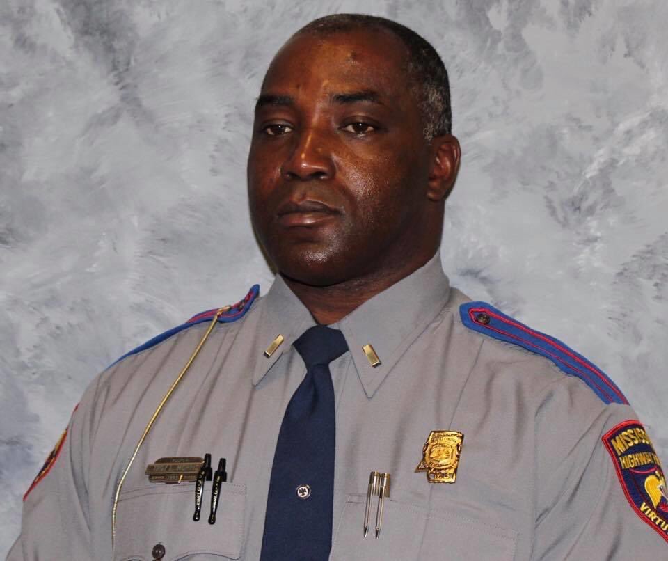 Troy Morris. A Mississippi State Police Officer!  was shot to to death while working his second job as a US Postal worker. Thank you for your contributions to this earth, Sir. R.I.H. & prayers to his family. 