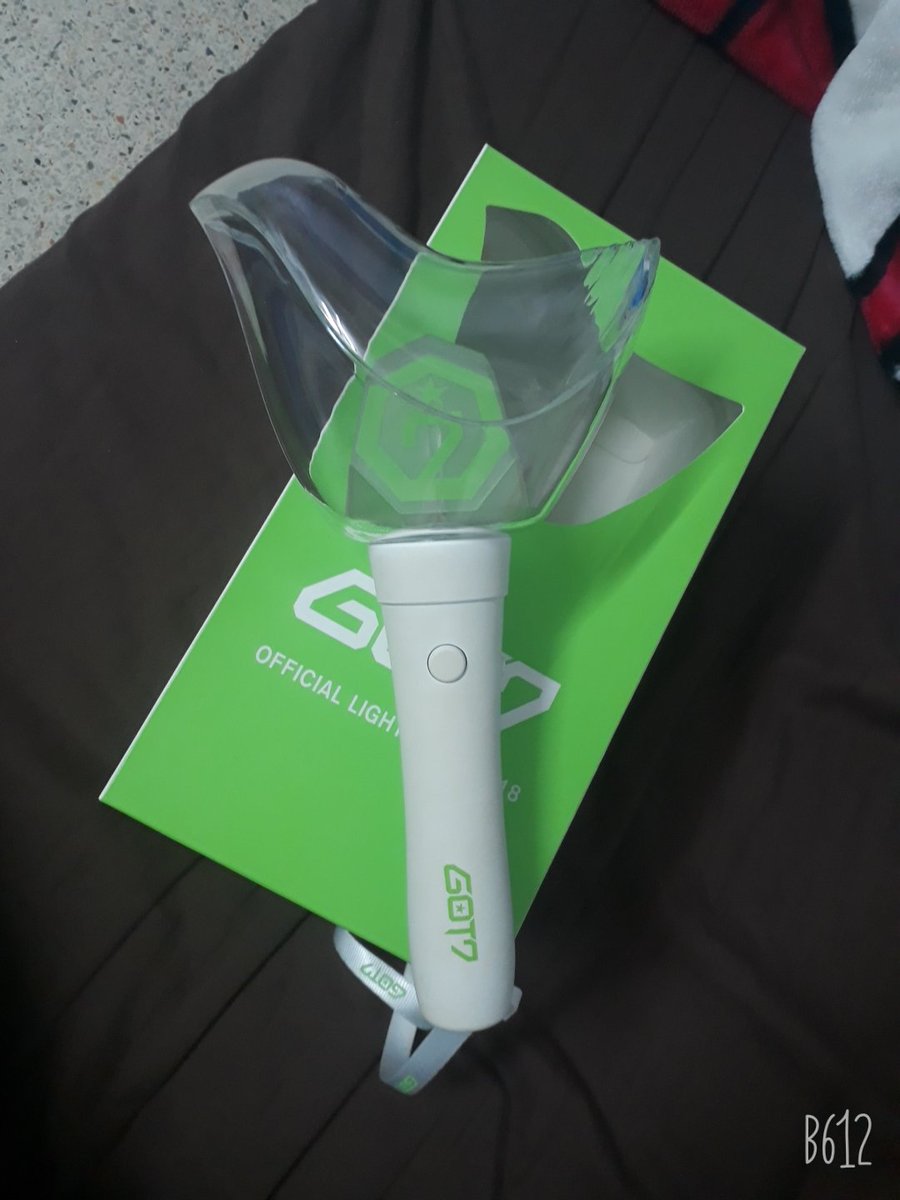 WoonSung126's tweet photo. #TH_IGOT7TEAM
#ขายของสะสมกัซ
#อากาบงเวอร์2
#ตลาดนัดอากาเซ่got7 
#ขายอากาบงเวอร์2
#GOT7
ขายจ้าชื้อมา1,700
ขายต่อ1000
ใช้ไปแค่1ครั้งเองจ้า https://t.co/v3eEkDDCIM