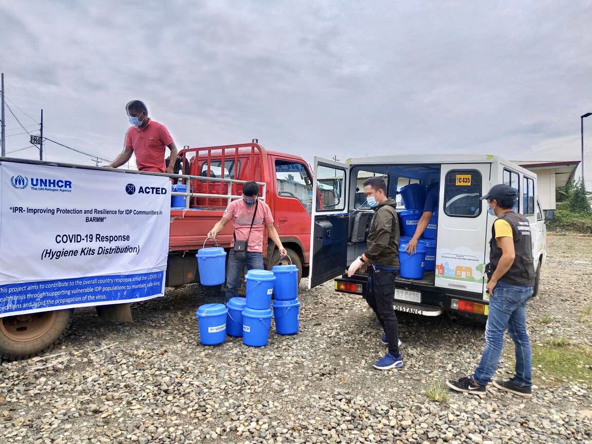 Last weekend <a href="/ACTEDPH/">ACTED Philippines</a> distributed hygiene kits in the transitory site of Sagonsongan Area 2 in #Marawi. The distribution was the first batch under ACTED’s #COVID19 response in Mindanao, with support from <a href="/UNHCRPh/">UNHCR Philippines</a>