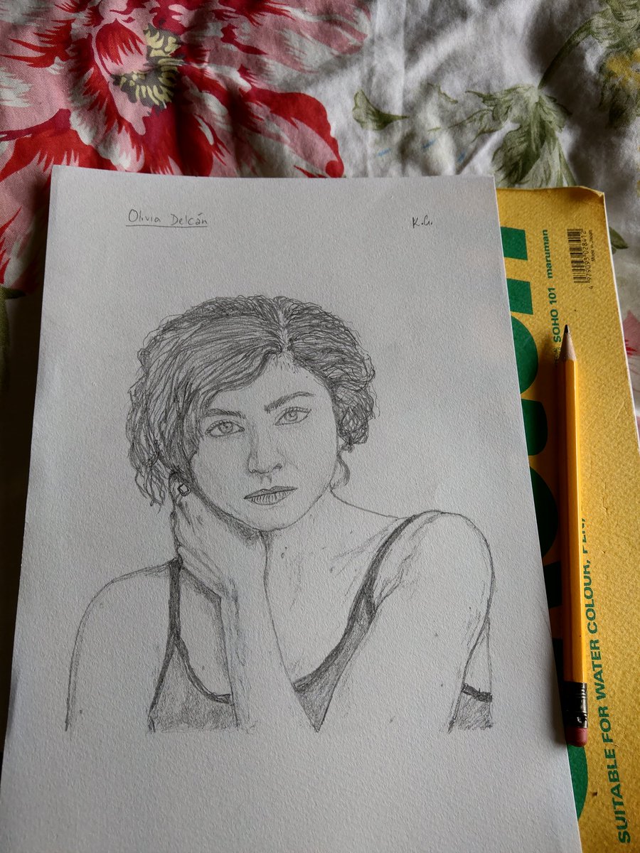 helloforreal's tweet photo. Not sure if I was able to capture it well!  I tried my best! @OliviaDelcan favourite picture sketch! 🙌♥! #handsrhard #warriornun #actorsketch #renewwarriornun https://t.co/0UeXurWhDw