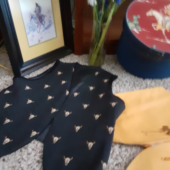 So good I had to share! Check out all the items I'm loving on <a href="/Poshmarkapp/">Poshmark</a> from <a href="/lenoxavefits/">lenoxavefits</a> #poshmark #fashion #style #shopmycloset #zara: posh.mk/qPKHQmesP8