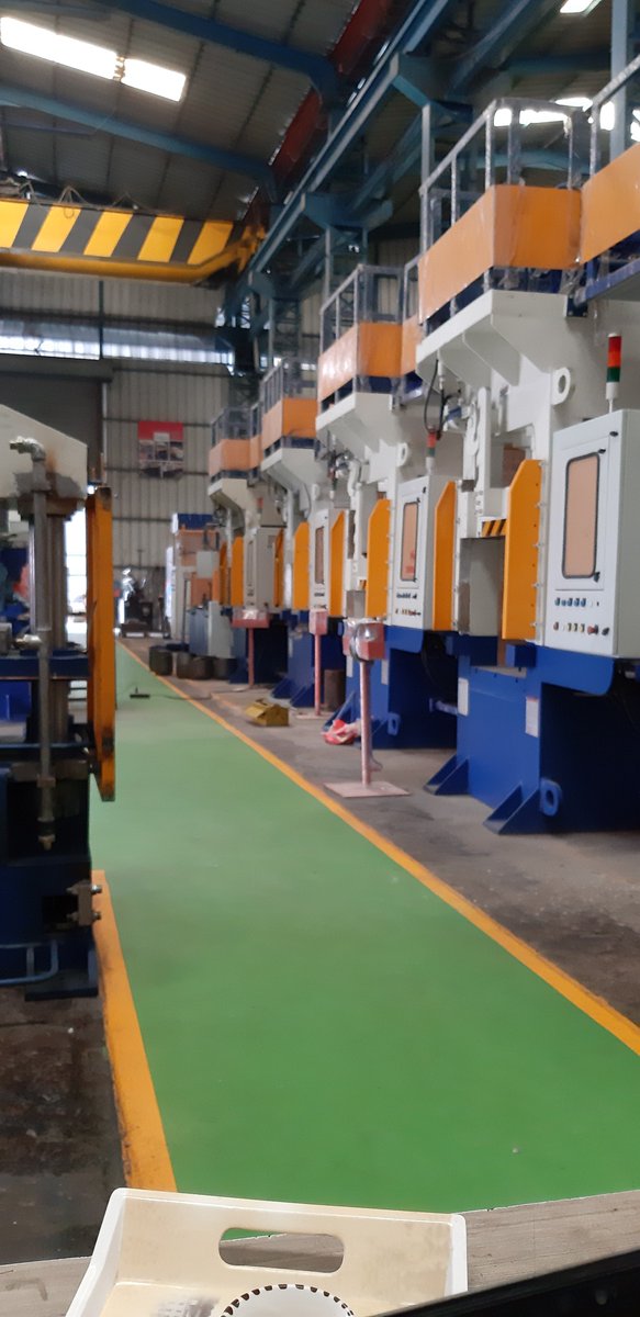 SantecExim's tweet image. #SantecMachines Standard Machines are always available in stock. Hassle free Quick Delivery &amp;amp; Installation process.

We believes in delivering quality products on time.
#HydraulicMachines #BandSawMachines #RubberMachines
visit us santecindia.com or call us +91 9811664677.