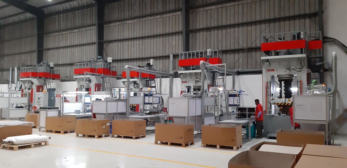 SantecExim's tweet image. #SantecMachines Standard Machines are always available in stock. Hassle free Quick Delivery &amp;amp; Installation process.

We believes in delivering quality products on time.
#HydraulicMachines #BandSawMachines #RubberMachines
visit us santecindia.com or call us +91 9811664677.