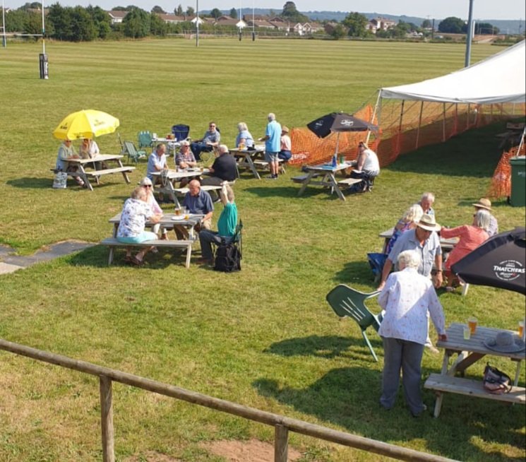 Estune Lodge 6817 tweet media