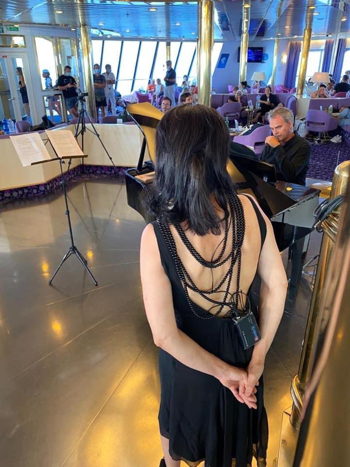 cristinapizzutt's tweet photo. 🎹Grazie a #DeboraMancini e #DanieleLongo per le emozionanti “onde sonore” a bordo del #MegaExpressTwo!
@timeinjazz 🎹🎺🎼🎷
@lanuovasardegna @SardiniaTurismo @SardegnaTurismo @SardegnAperta @Corsicaferries @UnioneSarda @gi_box @domanidove @sardegnavacanze @AnsaSardegna https://t.co/gZdOr5raOH