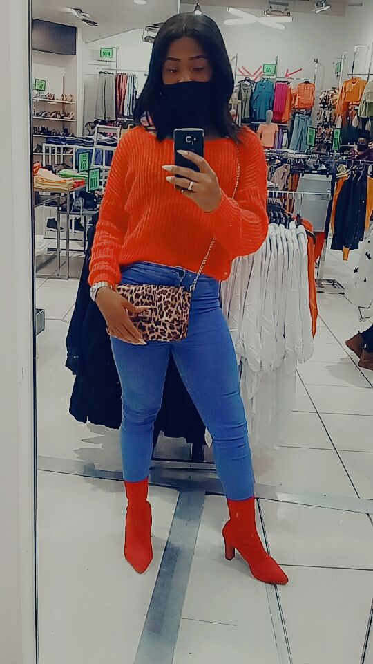 Soso32599827's tweet photo. My dress sense though π€π€π€I crush on my self every day β€β€#Thefixza https://t.co/hsOgO46CLw