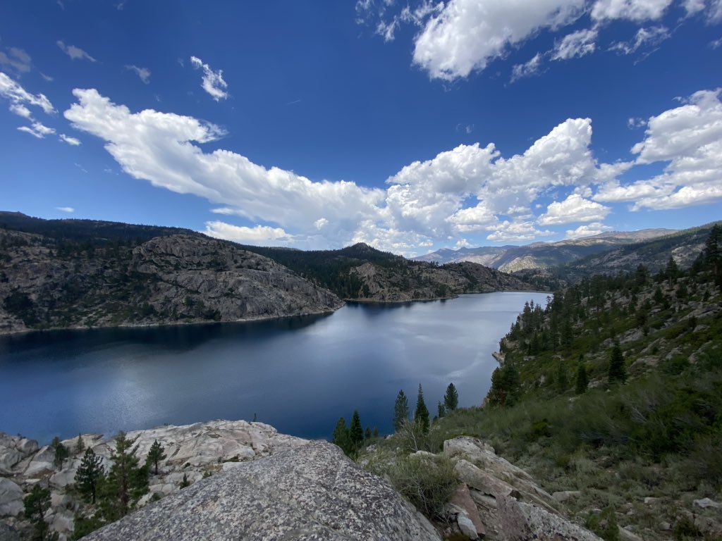 AlanGSmyth's tweet photo. #sierramountainscalifornia #nature #vacation #nofilter #resevoir #hike #nextlevel #elevation #beauty #gettingoutofdodge #cleanwater #clearsky #familyvacation #smugasfuck https://t.co/8BAepjp4b1