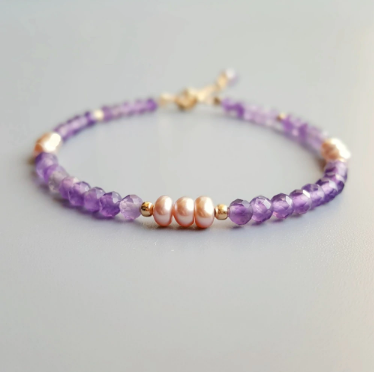 LynnroseDesign's tweet photo. #jewelry #jewelrylovers #bracelets #sharingforafriend https://t.co/5EL0F7MZkB #ad #affiliate https://t.co/aIQQQ0sKfo