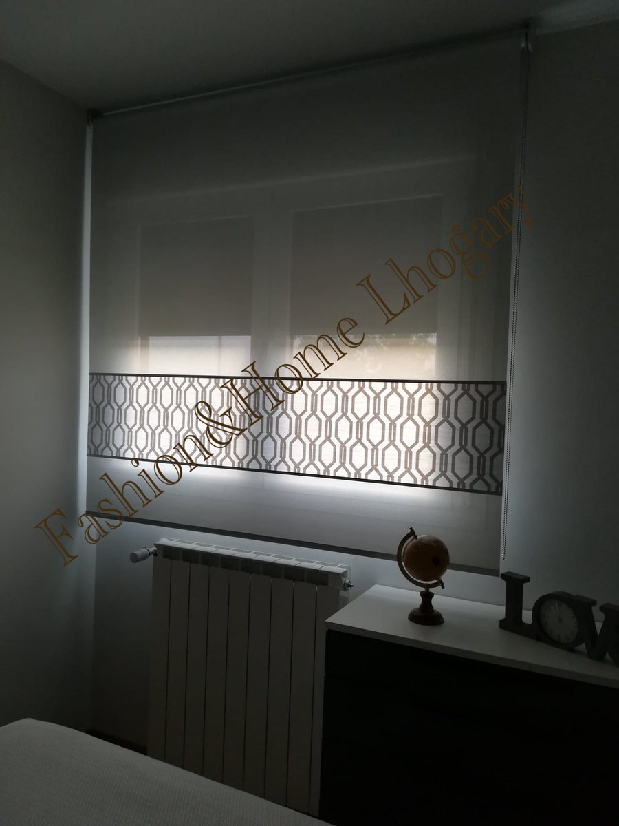 teresayf15's tweet photo. Enrollable de Screen con Cenefa queda que ni pintado A vosotros qué os parece?
#enrollablescreen #dormitorios #decoracióntextil #decoración
#interiores #diseño #cortinas #vestimosventanas #decor #decodesign #cortinasengetafe #cortinasenmadrid
#fashionhomelhogary #creandohogar https://t.co/tSyiERgiOI