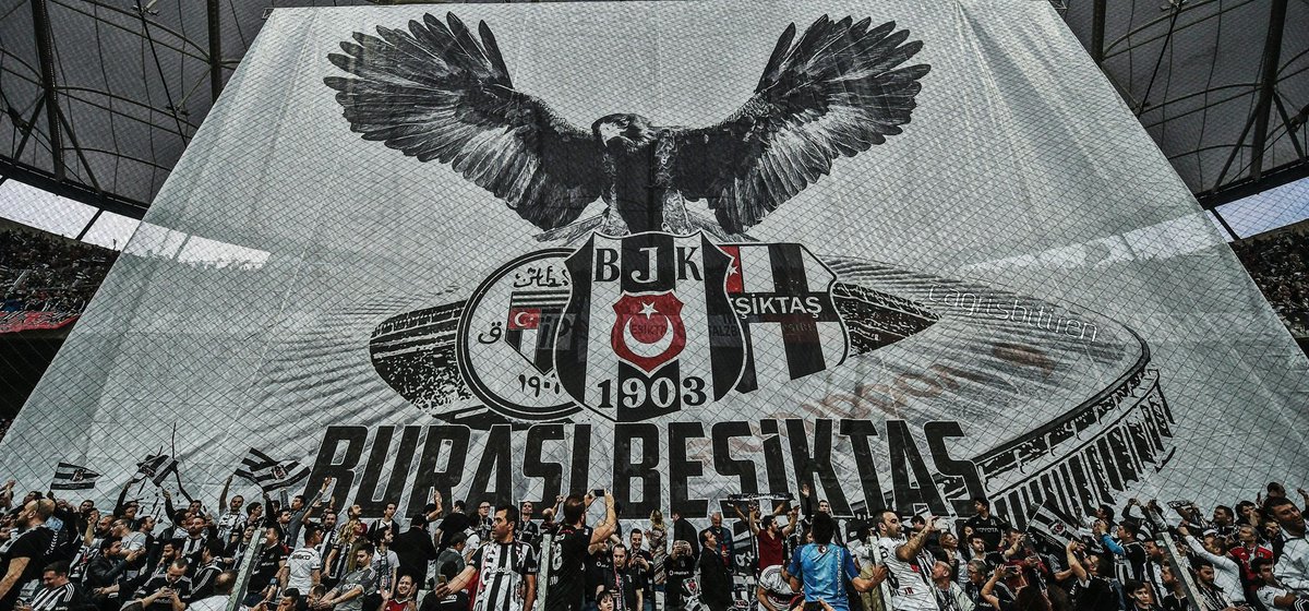 relaxmoodd's tweet photo. #Beşiktaş #BirakmamSeni https://t.co/sQV6bHRYWT