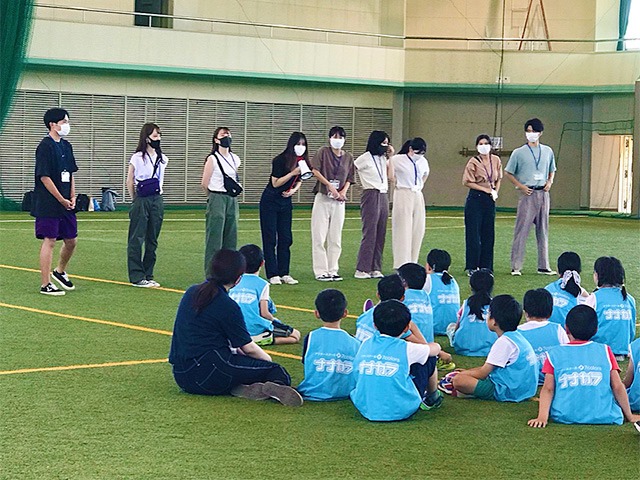 市進の学童 ナナカラ 大学生とデイキャンプに行きました 長尾ゼミ生によるスポーツ大会では 風船運びは八千代中央 フラフープリレーは南流山が優勝 そして 歌やダンスを元気に発表しました ナナカラ 学童保育 市進 流山市 八千代市 習志野市