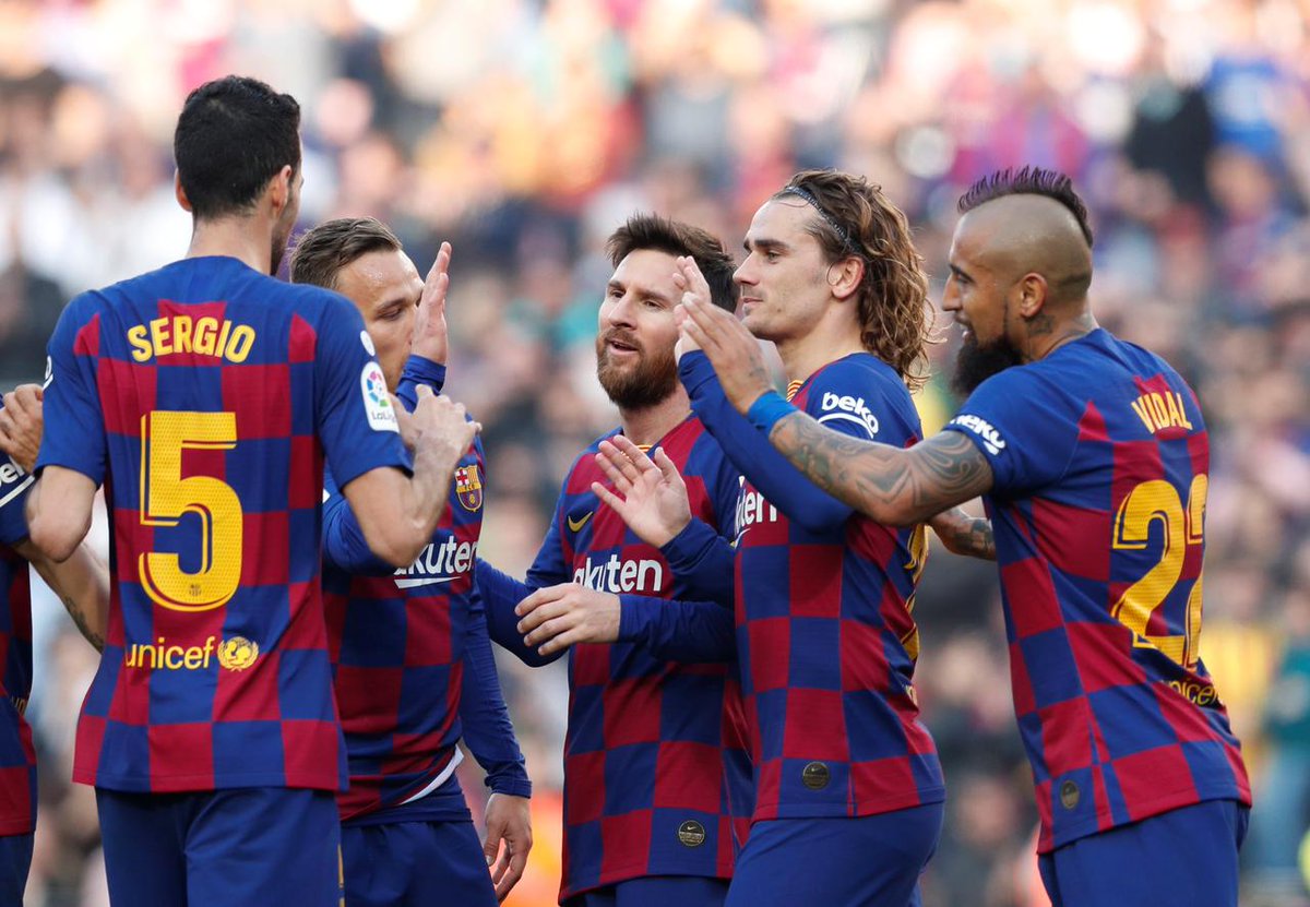 messiIeftfoot's tweet photo. We are BARCELONA. We fear no team. We leave our blood, sweat and tears on the field and if that isn't enough to secure victory then so be it. We will sleep well knowing that we gave our opponents the fight of their lives.

We will put Bayern to the sword and test their metal https://t.co/BiuZvzlRuO