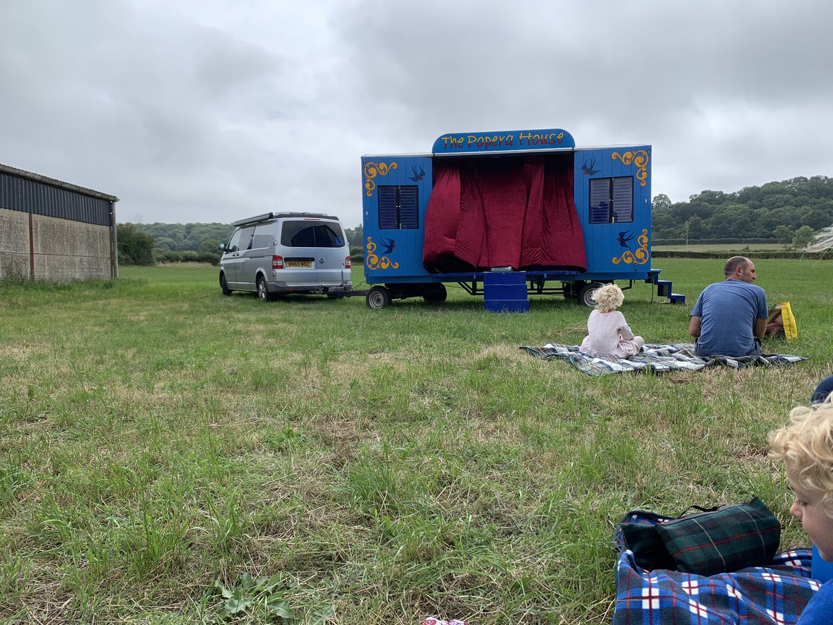 Amy Hardwick tweet media