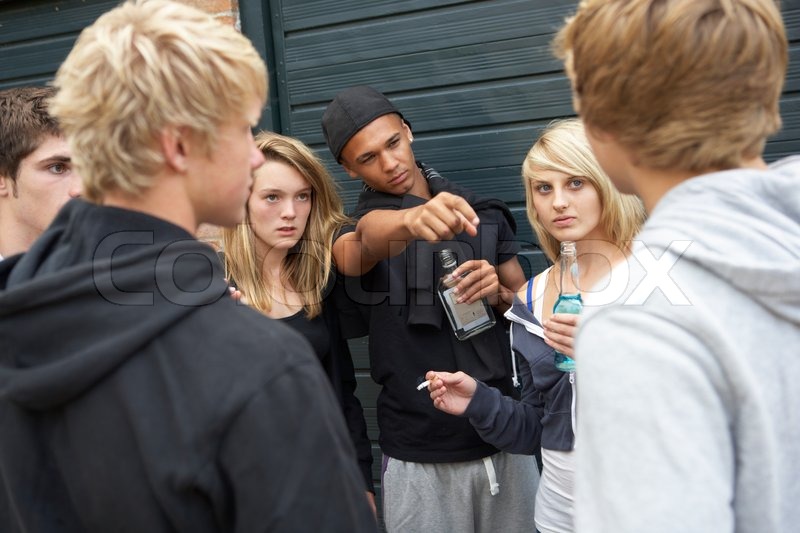 carolJhedges's tweet photo. There is ample evidence that at primary level, kids are not big transmitters of virus. But teens are. Plus teens hang around in groups, possible transferring it back to their parents/grandparents (who mind them)
But hey, 'moral' duty an' that,

#williamson #schoolsreopeninguk https://t.co/daCj6Z0TmS