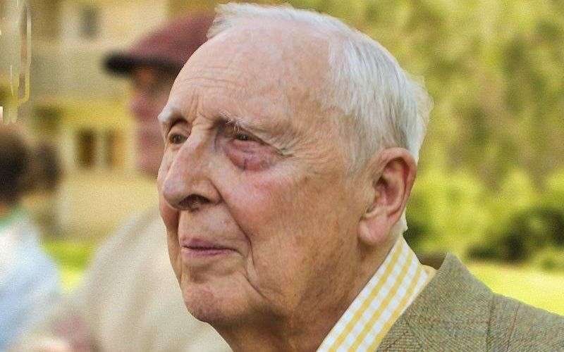 François Bayrou tweet media