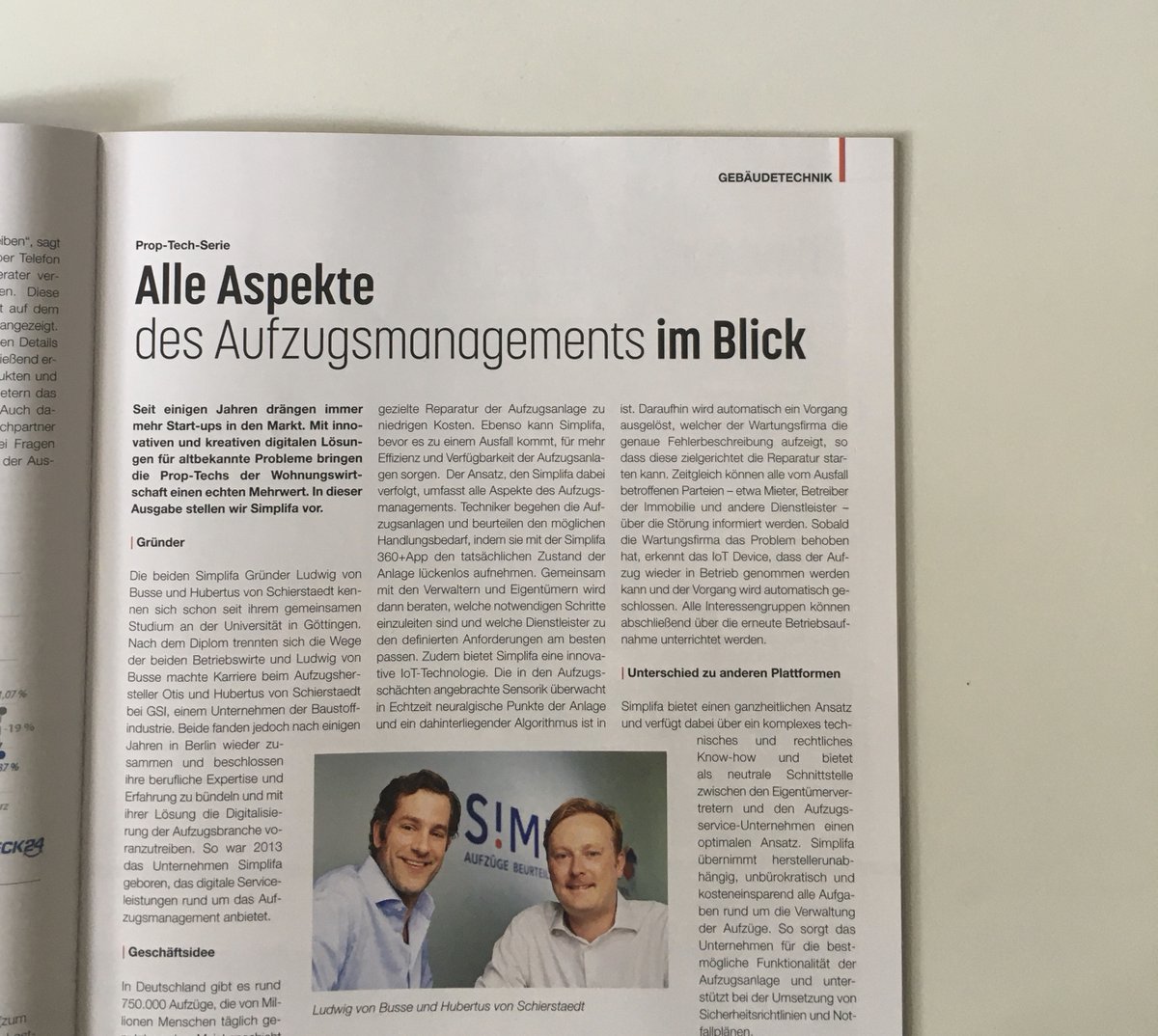 simplifa's tweet photo. In der aktuellen Ausgabe des #ModernisierungsMagazins unter der Rubrik #Gebäudetechnik, stellen Hubertus v. Schierstaedt und Ludwig von Busse #Simplifa vor.
#digitalesAufzugsmanagement #Gründung #Geschäftsidee #IoT #Ausblick #Simplifa https://t.co/0Jzwczoxai