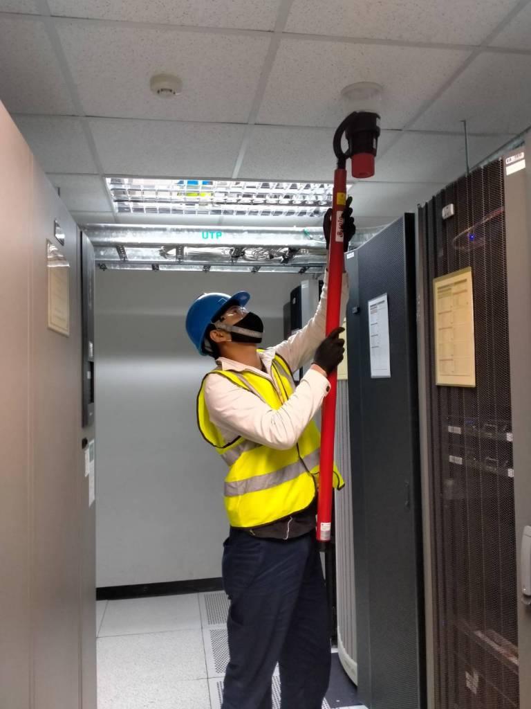 Nordtech_SPb's tweet image. Компания Glitter Engineering из Таиланда использует диспенсер SOLO330 для проверки дымовых датчиков пожарной сигнализации. #Detectortesters #Solo330 #maintenance #firesafety #Nordtech