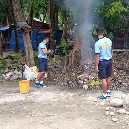 pnpsaf_6sab61sa's tweet photo. 61SAC personnel conducted polishing of AOR in relation to Maintenance of Facilities at H61SAC, Camp Tirambulo, Brgy. McKinley, Guihulngan City, Negros Oriental.
#PNPPATROLPlan2030
#Tagaligtas
#PNPKakampiMo
#WeServeAndProtect
#WeHealAsOne
#TeamPNP https://t.co/E9xKrlaWqO