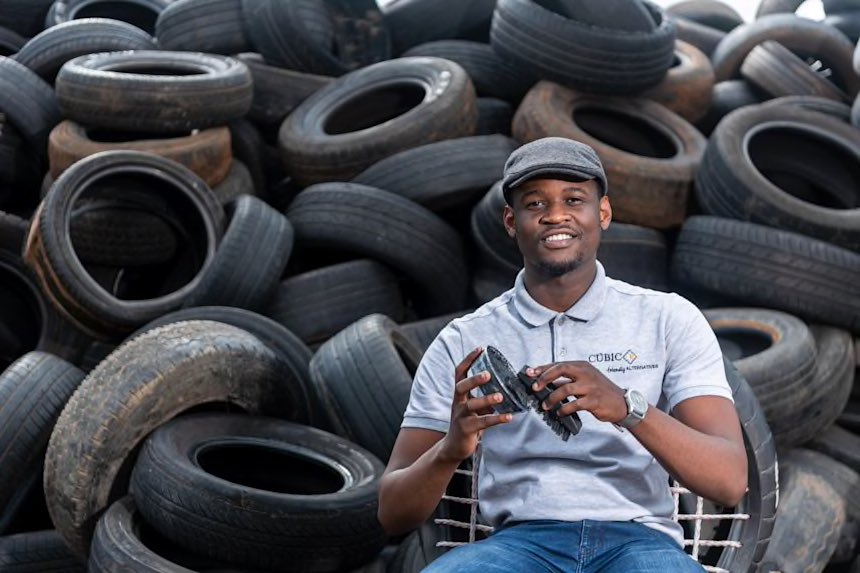 Ntenga3ZN's tweet photo. Meet Mzokhona Maxase(25) from Hluhluwe, KwaZulu Natal, the co-founder of Cubic_38, a company that manufactures shoe polish and car tyre polish from ♻️recycled tyres. To order please call 0792388469 / 0725579974
#2020Asiphelimoya
#MondayMotivation 
#InfluencerChallenge https://t.co/Yv9dP79Loo