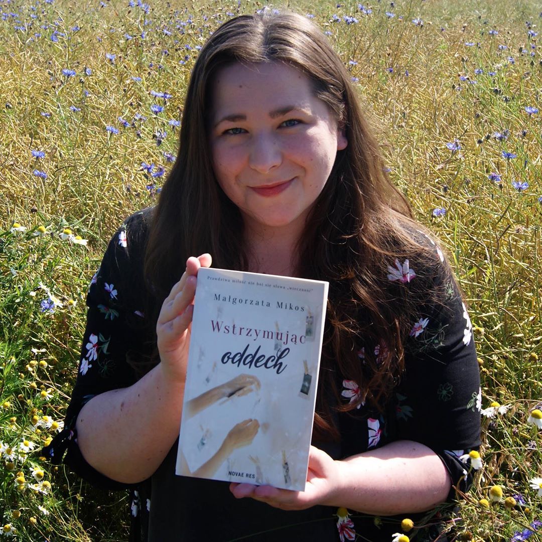 - dzień premiery - 
Mam cichą nadzieję, że „Wstrzymując oddech” skradnie Wasze serca.