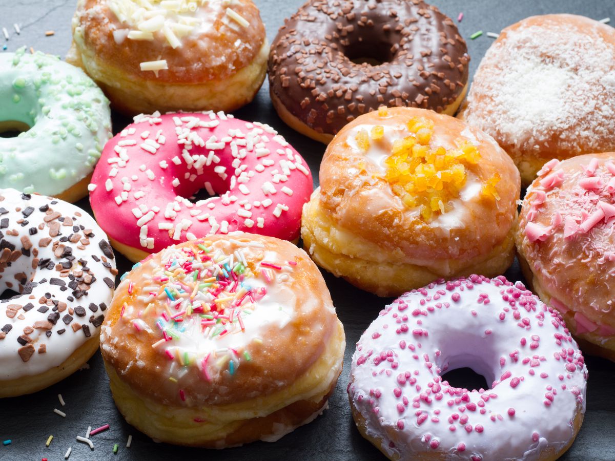 debbieiancu's tweet photo. On our first date Ben takes me to #Sthemolyx doughnuts.
The treats are filled with dreams & memories
I point to a blue #torus on the top shelf. It tastes of starry skies & reminds me of summer nights
Walking #backwards he kisses icing off my lips
#vss365 #BraveWrite #AchtenWrite https://t.co/SGNfvD7uh4