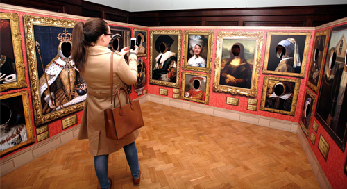 Face-in-the-hole art gallery creates a great selfie opportunity at events bit.ly/2Z3sAXI #selfie #artgallery #PhotoOpportunity #partyhire #eventhire #partyprops #events #eventplanning #eventprofs #partytime #party #fun