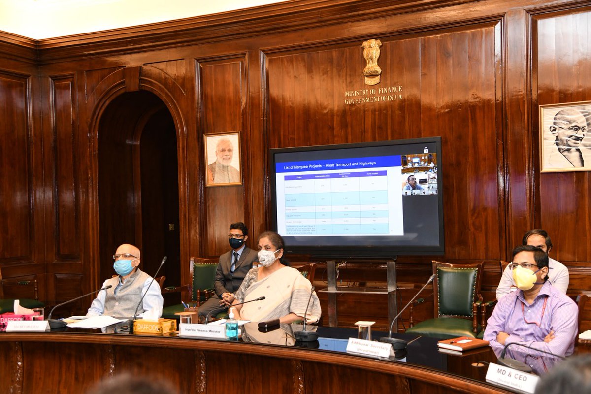 Hon'ble Minister of Finance and Corporate Affairs, Smt. <a href="/nsitharaman/">Nirmala Sitharaman</a> launches the National Infrastructure Pipeline Dashboard on <a href="/IIG_GoI/">India Investment Grid</a>. With 6,800+ projects listed, the database will help in rapid infrastructure development in #NewIndia.
Visit: bit.ly/33GJOfC