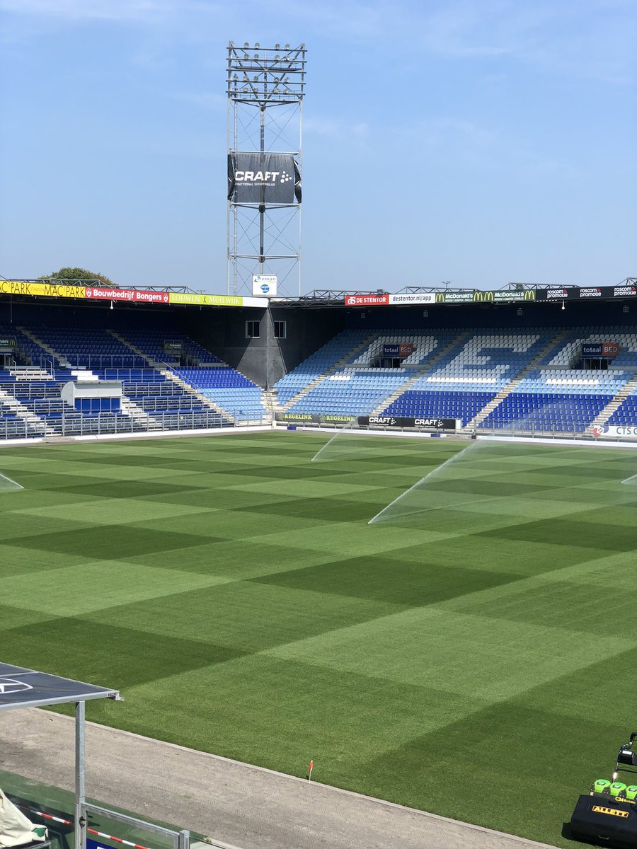 Wat vinden jullie? Kan het er mee door? ☘️🌱👌🏻#pectograss #samenpeczwolle #heerlijkveldje