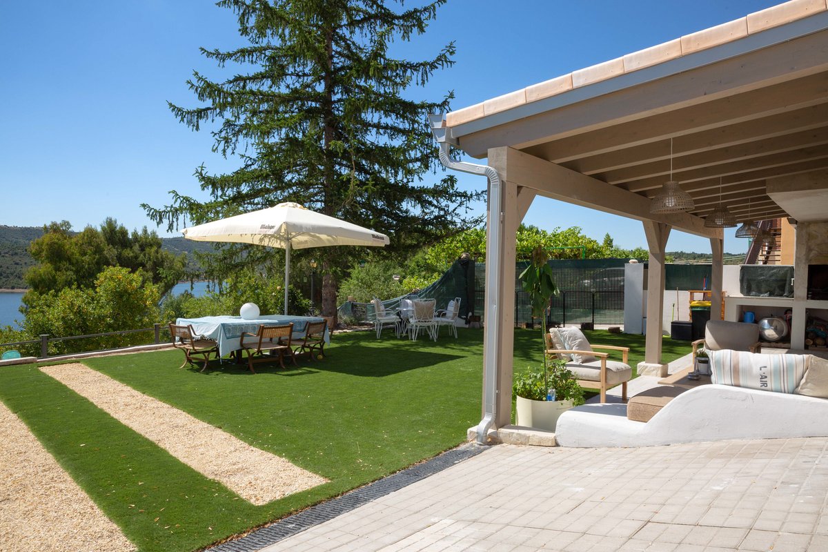 producasa's tweet photo. Os enseñamos cómo ha quedado el jardín y la piscina de este proyecto de reforma integral de una segunda vivienda.: #reformajardin #reformasintegrales #reformasmadrid #reformasinteligentes #reformasaldetalle #reformasdecasas https://t.co/s2FE1ZPkaV https://t.co/xLkANx4kJO