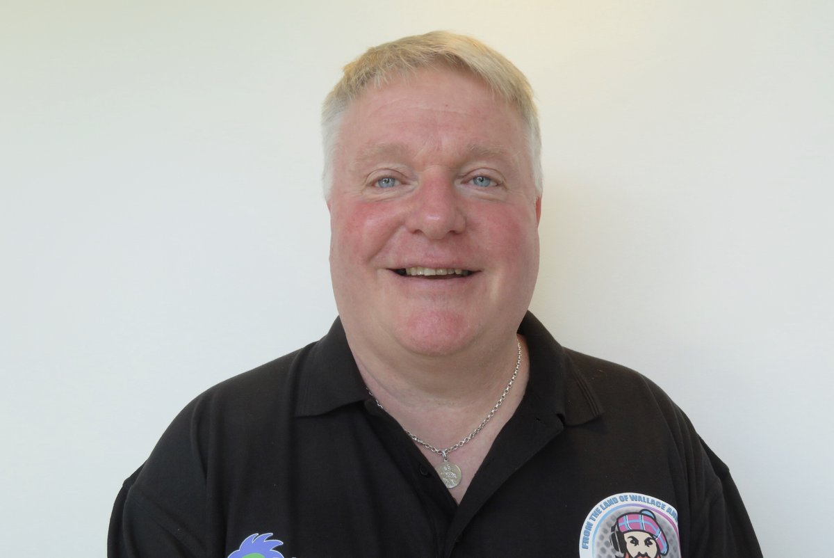 fvrtillicoultry's tweet photo. Catch the brand new Me Mark Wallace show tonight 6-8 only on Forth Valley Radio!

#forthvalleyradio #keepsmilingkeeplistening #radio #brandnewshow #chatshow https://t.co/vWPGm5o8Kg