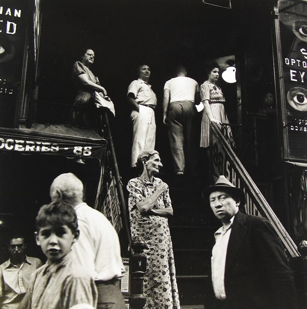 PosenLibrary's tweet photo. The photographs in Deborah Dash Moore’s #ThePosenLibrary summer newsletter illuminate the often glossed-over Jewish character of NYC’s Lower East Side.
Go to https://t.co/51sPjvIABh to dig deeper into these LES moments. https://t.co/ew4506Kjz8