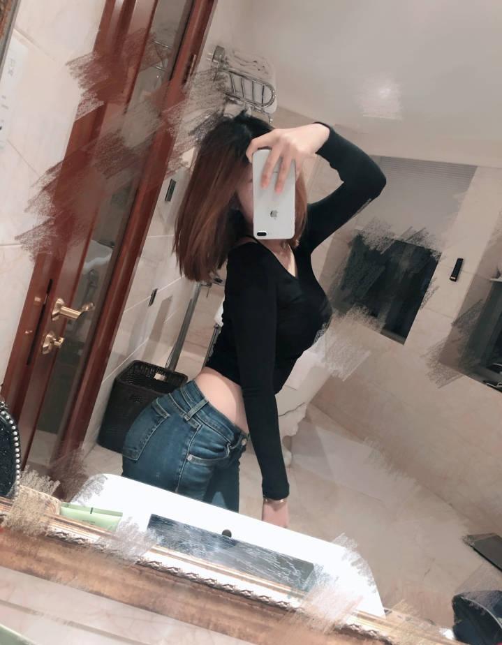 你看我适合当你的小宝贝吗 https://t.co/vyvT46qO8O