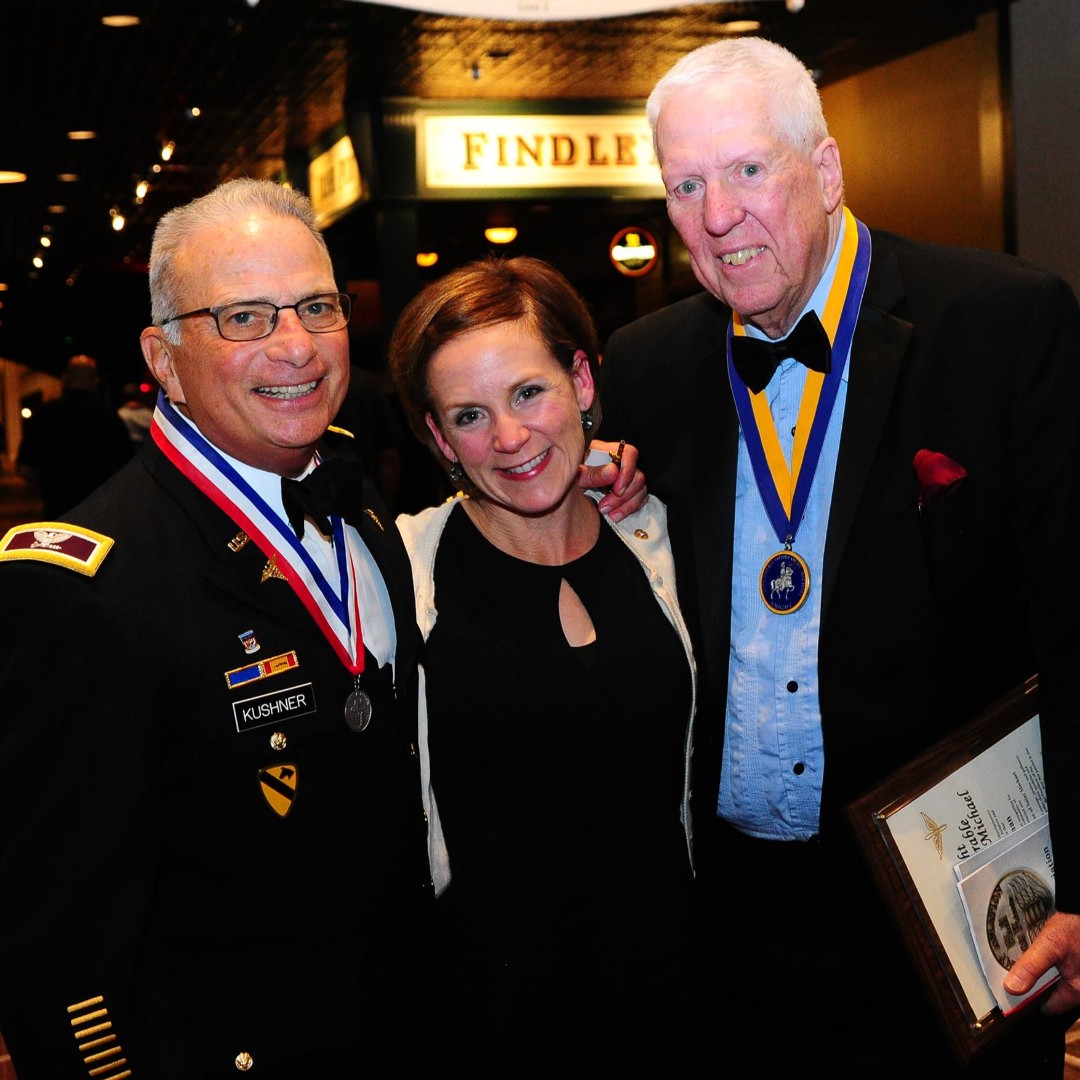 Thanks for the interview Bill Garvey! <a href="/AviationWeek/">Aviation Week</a> <a href="/DaytonCVB/">Dayton CVB</a> <a href="/DowntownDayton/">Downtown Dayton</a> @visit_NAHA <a href="/AFResearchLab/">Air Force Research Lab - AFRL</a> <a href="/NAHF/">NAHF</a> #tohonor #toinspire Podcast: Fast Five With Amy Spowart, Head Of The National Aviation Hall Of Fame player.fm/series/aviatio…