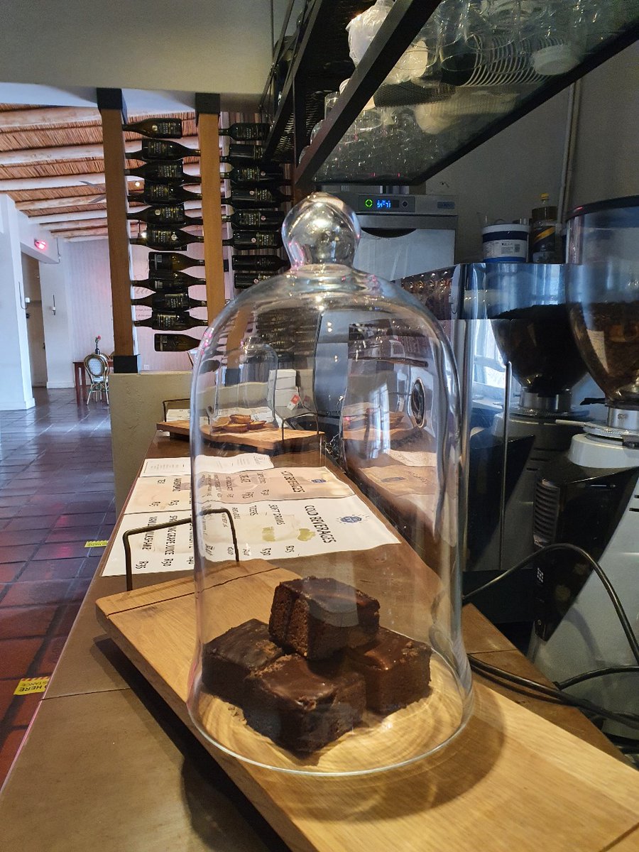 RicketyBridgeW's tweet photo. We have some sweet treats in store for our visitors today...

Looking forward to spoiling you &amp; your lady until 16h00 today.

See you soon! 

#UnlockWithRickety #CountrysideComfort #WomensWeekend https://t.co/IBxl4iNE5x