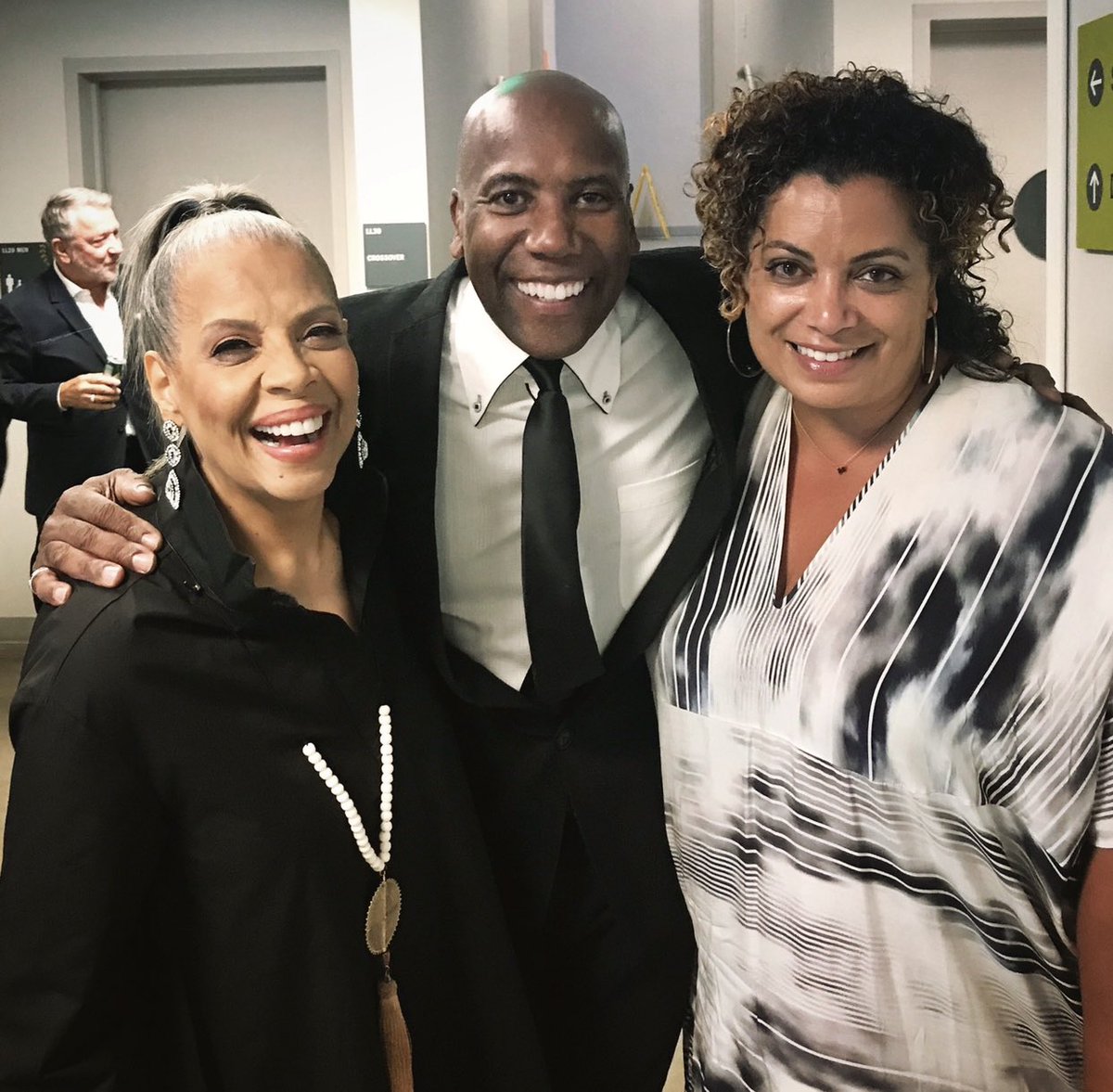 Nathan East 💎 tweet media