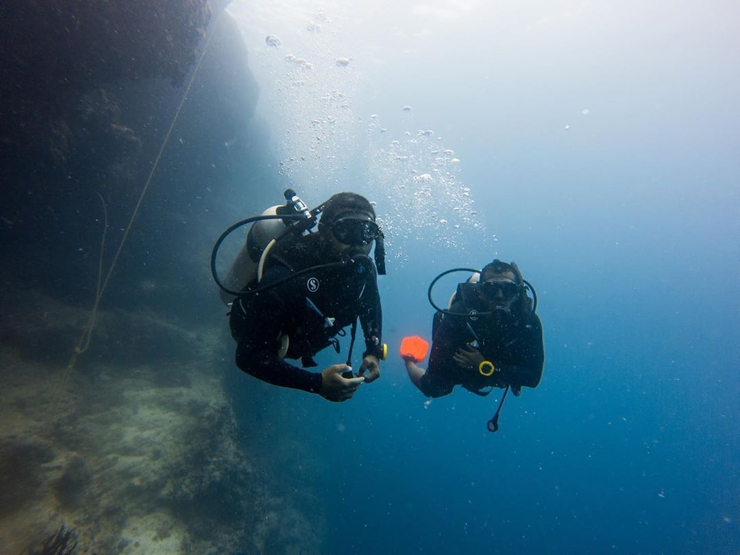 DiveDesk's tweet image. Diving is an investment of time and money but the rewards can be life changing, literally. 💙

#Repost 🔁 @zain_zaeen

#divecourse #scubadiving #exploring #underwaterworld #divingisfun #moodhu #raajje #maldives